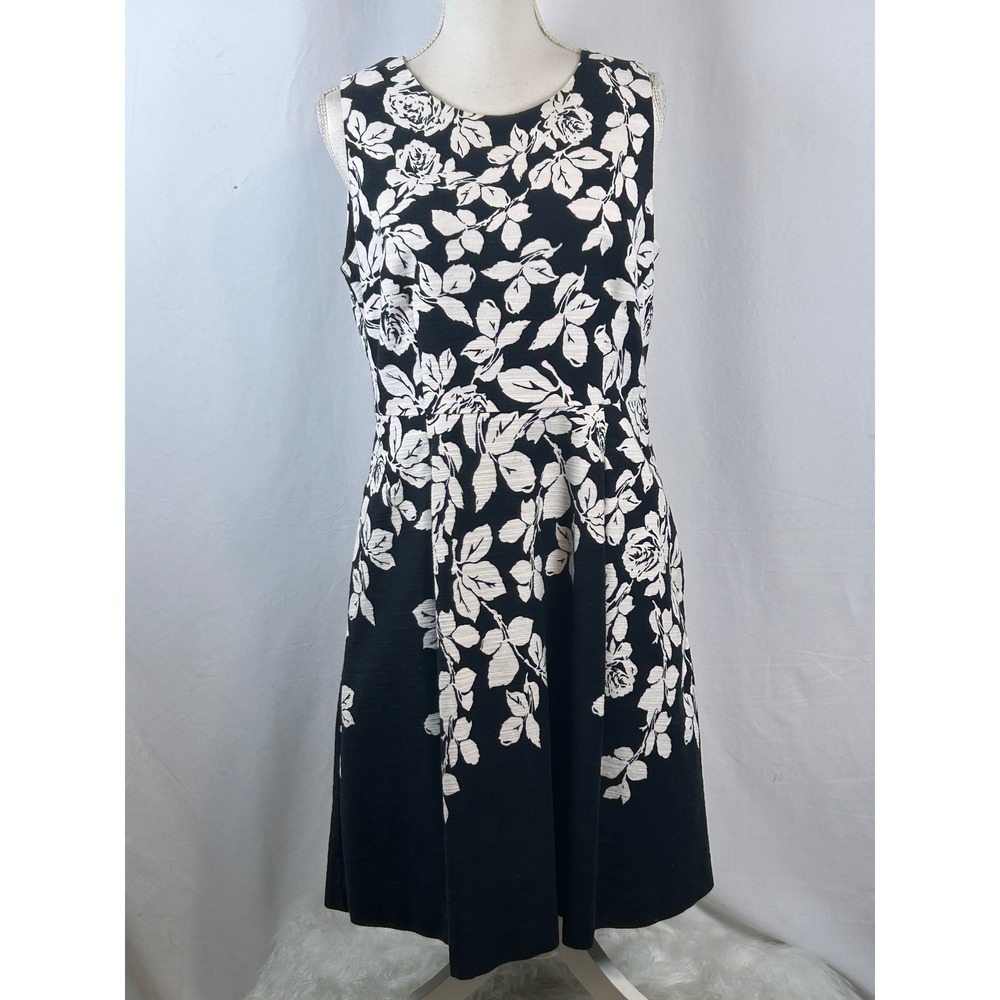 Talbots Fit and Flare Dress Womens 12P Black White Excellent Floral Rose Print